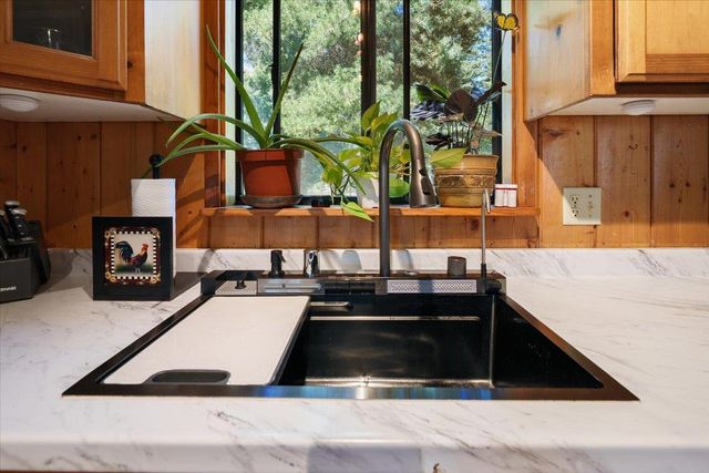 1340 Paymaster Mine Rd, Georgetown, CA 95634