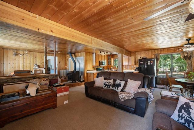 1340 Paymaster Mine Rd, Georgetown, CA 95634