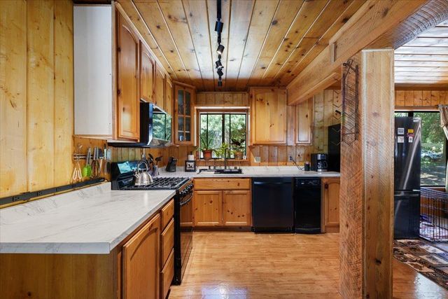 1340 Paymaster Mine Rd, Georgetown, CA 95634
