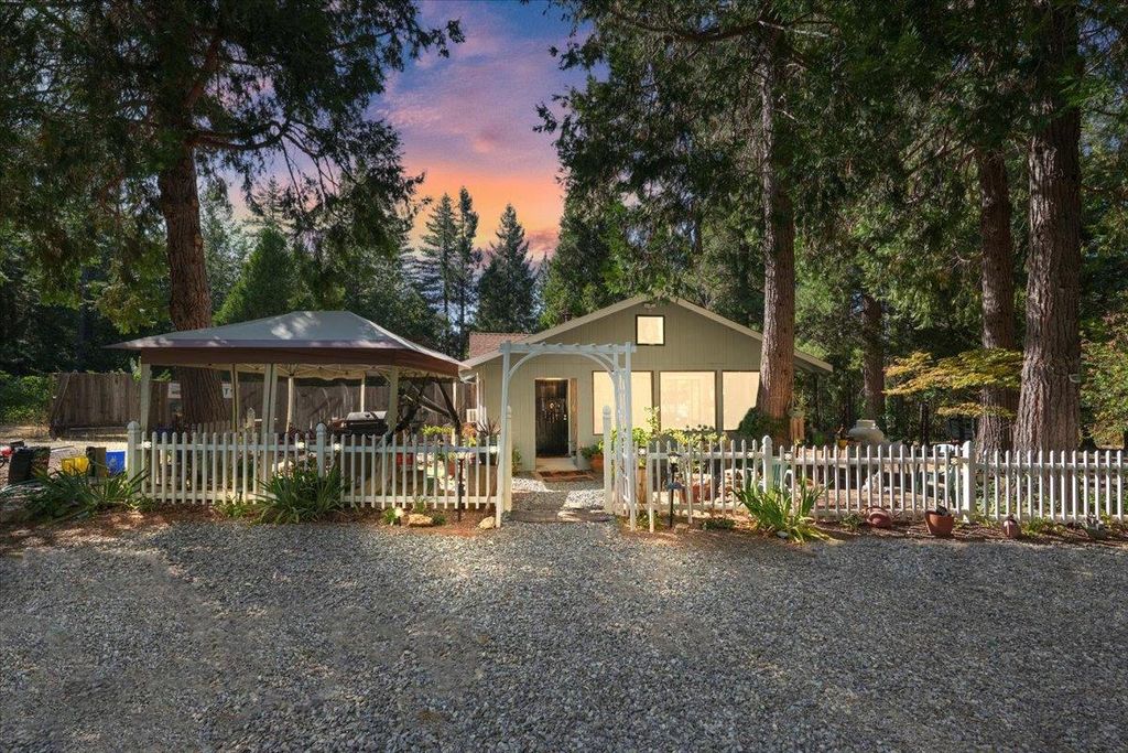 1340 Paymaster Mine Rd, Georgetown, CA 95634