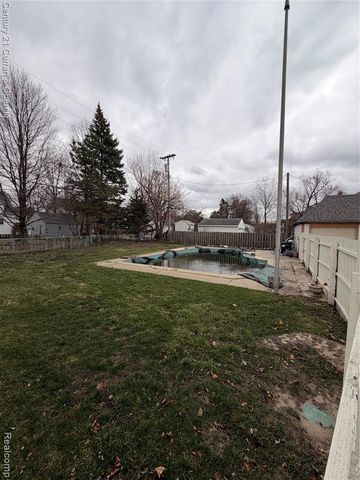 22258 Francis Street, Dearborn, MI 48124