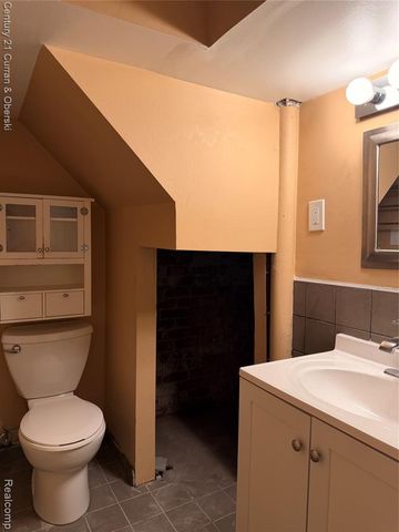 22258 Francis Street, Dearborn, MI 48124
