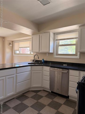 22258 Francis Street, Dearborn, MI 48124