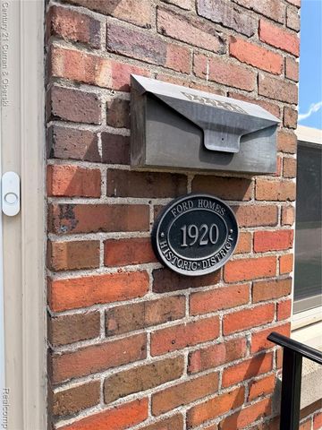 22258 Francis Street, Dearborn, MI 48124