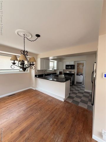 22258 Francis Street, Dearborn, MI 48124