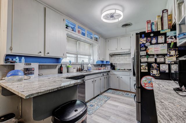 5421 Bonnie Wayne Street, Haltom City, TX 76117