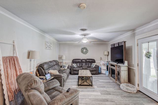 5421 Bonnie Wayne Street, Haltom City, TX 76117