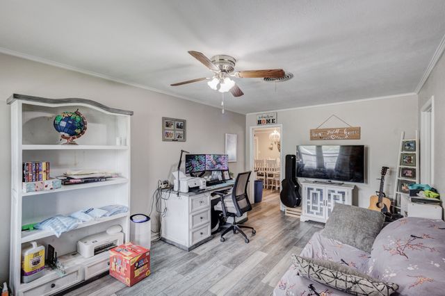 5421 Bonnie Wayne Street, Haltom City, TX 76117