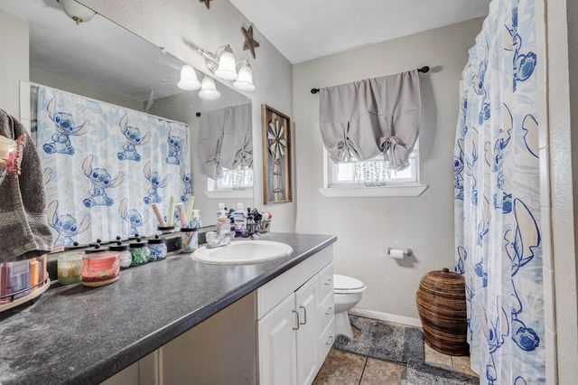 5421 Bonnie Wayne Street, Haltom City, TX 76117