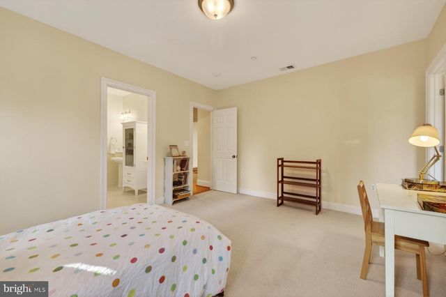 6115 MADAWASKA RD, Bethesda, MD 20816