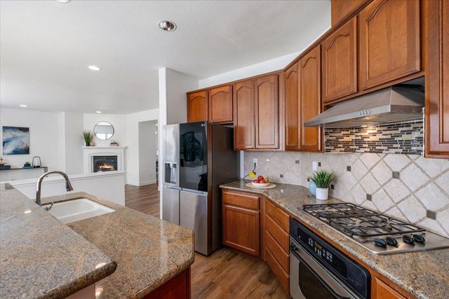 840 Saffron Dr, Tracy, CA 95377