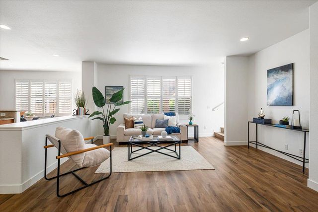 840 Saffron Dr, Tracy, CA 95377