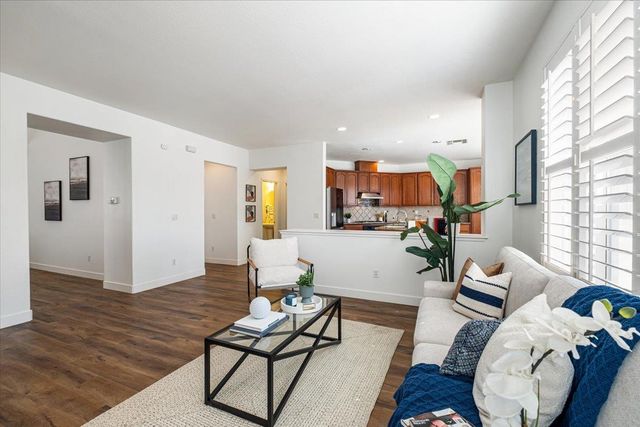 840 Saffron Dr, Tracy, CA 95377