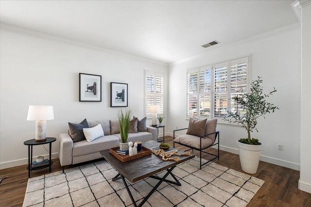 840 Saffron Dr, Tracy, CA 95377