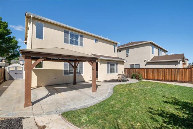 840 Saffron Dr, Tracy, CA 95377