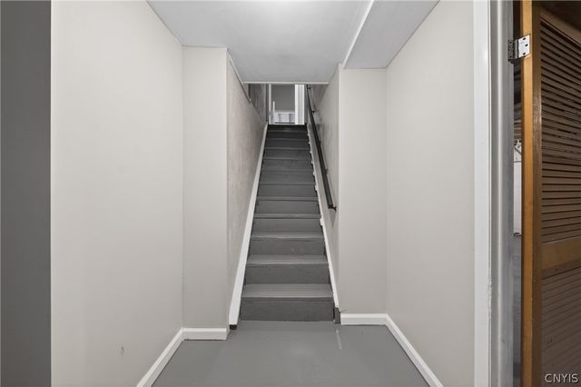 716 Scarboro Drive, Geddes, NY 13209
