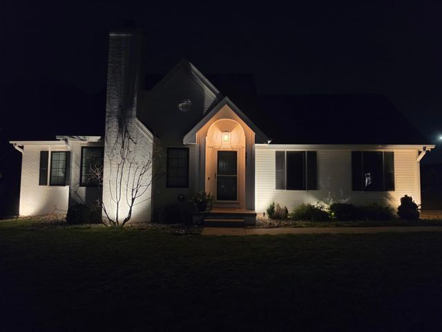 4811 Lockner Drive, Urbandale, IA 50322