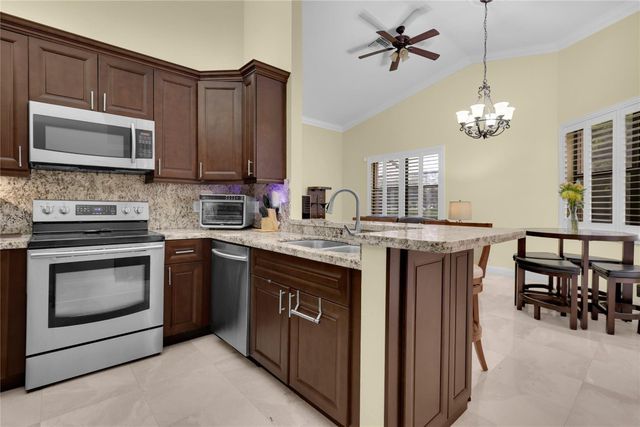 10481 NW 17th Street, Plantation, FL 33322