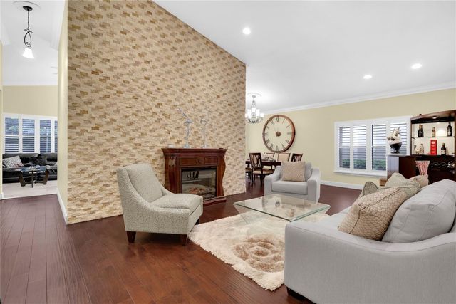 10481 NW 17th Street, Plantation, FL 33322