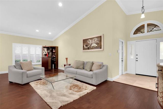 10481 NW 17th Street, Plantation, FL 33322