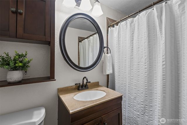 4722 Woods Road E, Port Orchard, WA 98366