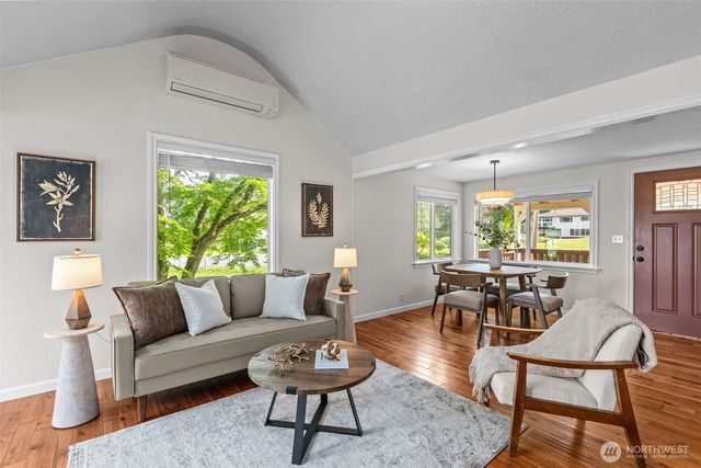4722 Woods Road E, Port Orchard, WA 98366