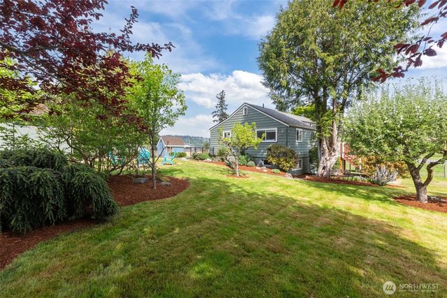 4722 Woods Road E, Port Orchard, WA 98366