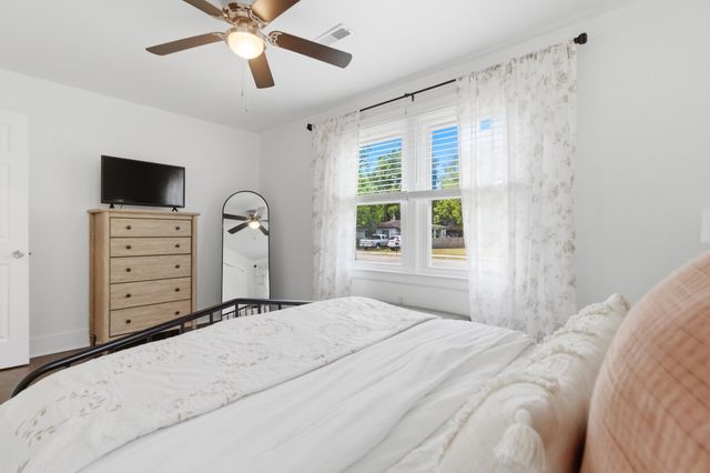 5086 Chateau Avenue, North Charleston, SC 29405