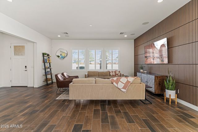 17221 W DARTMOUTH Street, Surprise, AZ 85388