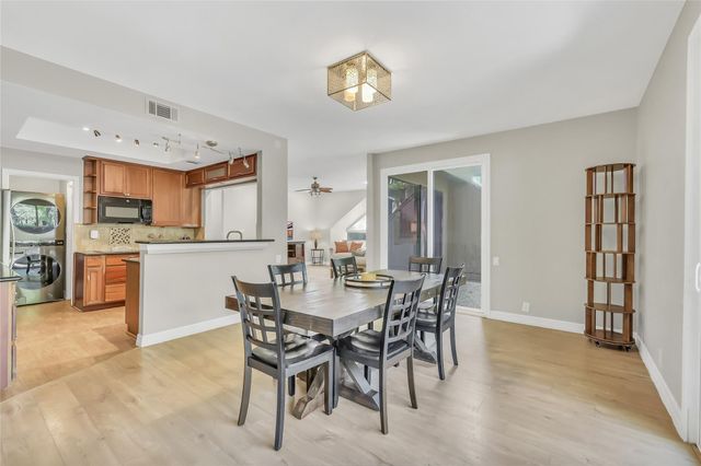 271 Litchfield Lane, Houston, TX 77024