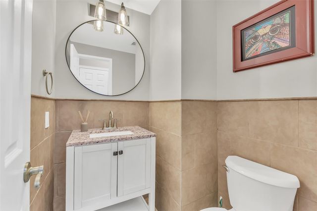 271 Litchfield Lane, Houston, TX 77024