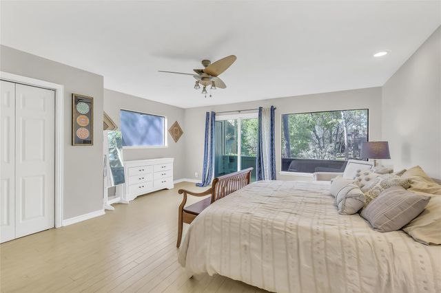 271 Litchfield Lane, Houston, TX 77024