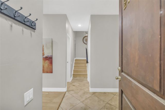 271 Litchfield Lane, Houston, TX 77024