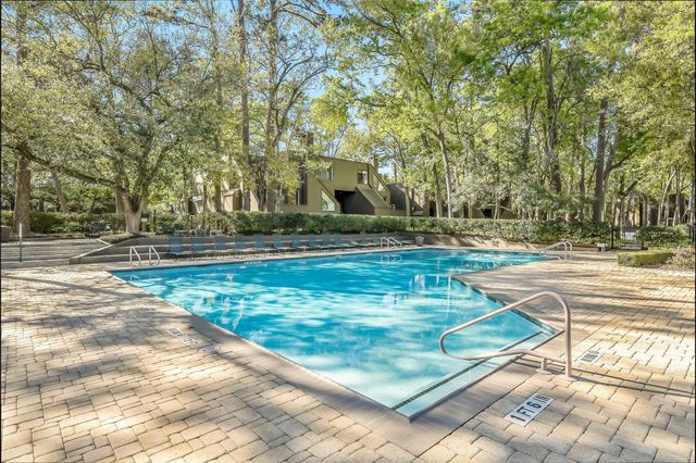 271 Litchfield Lane, Houston, TX 77024