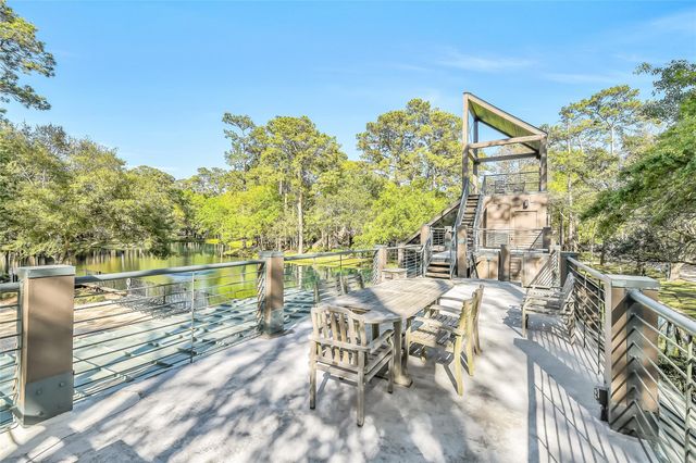 271 Litchfield Lane, Houston, TX 77024