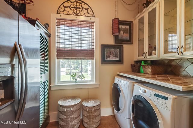 6261 Pontiac Drive, Kiln, MS 39556