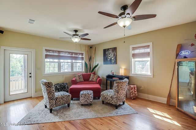 6261 Pontiac Drive, Kiln, MS 39556