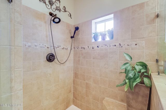6261 Pontiac Drive, Kiln, MS 39556