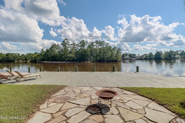 6261 Pontiac Drive, Kiln, MS 39556