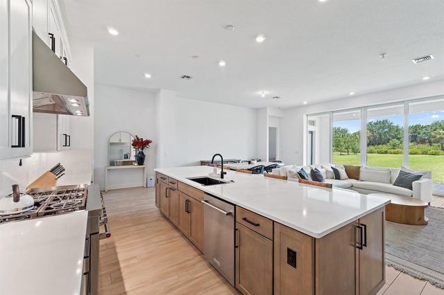 20161 SE Bridgewater Drive, Jupiter, FL 33458
