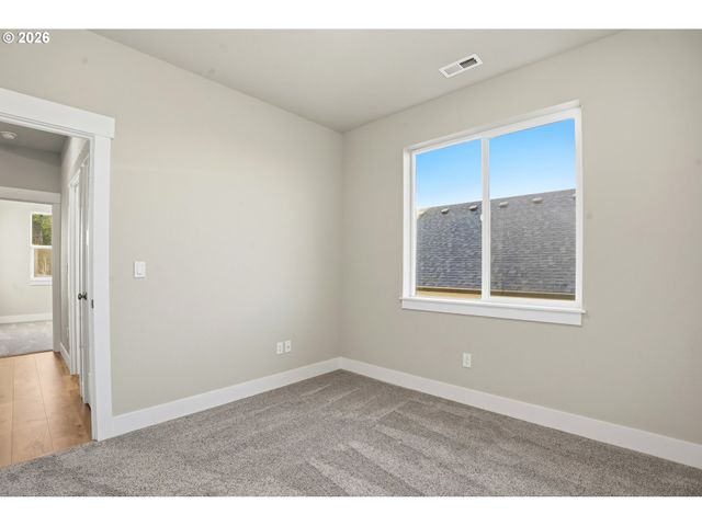 753 Ne WILDWOOD Dr, Estacada, OR 97023