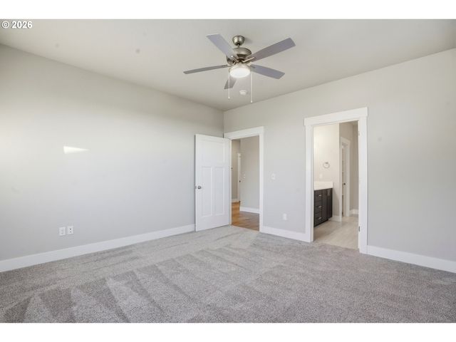 753 Ne WILDWOOD Dr, Estacada, OR 97023