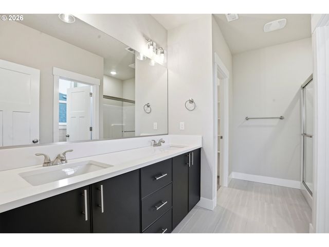 753 Ne WILDWOOD Dr, Estacada, OR 97023
