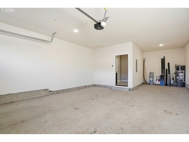 753 Ne WILDWOOD Dr, Estacada, OR 97023