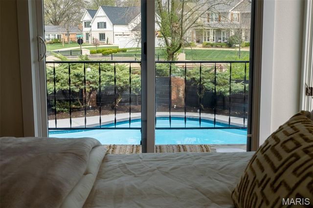 11814 Claychester Drive, Des Peres, MO 63131