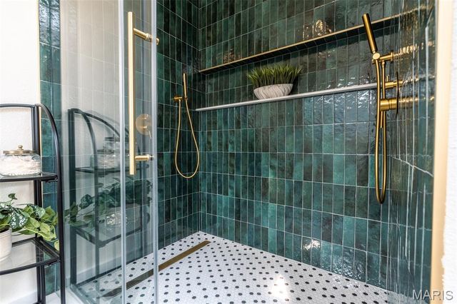 11814 Claychester Drive, Des Peres, MO 63131