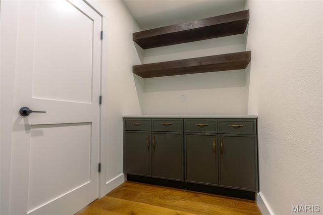 11814 Claychester Drive, Des Peres, MO 63131