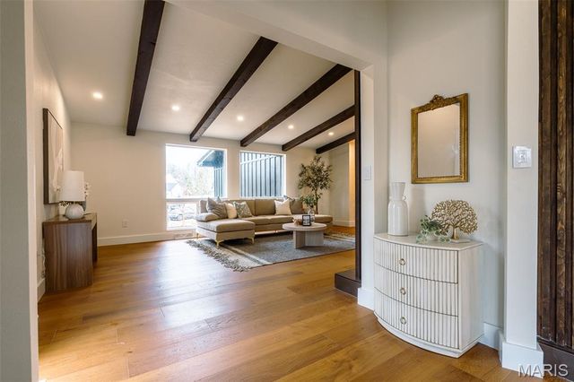 11814 Claychester Drive, Des Peres, MO 63131