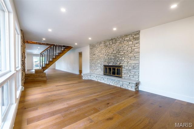 11814 Claychester Drive, Des Peres, MO 63131