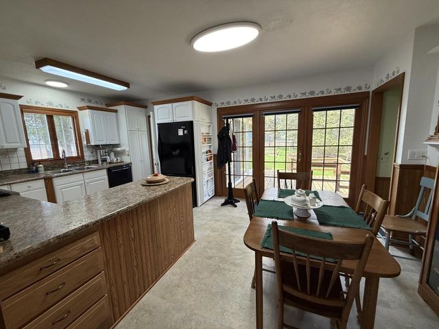 7308 County Highway R, Two Rivers, WI 54241